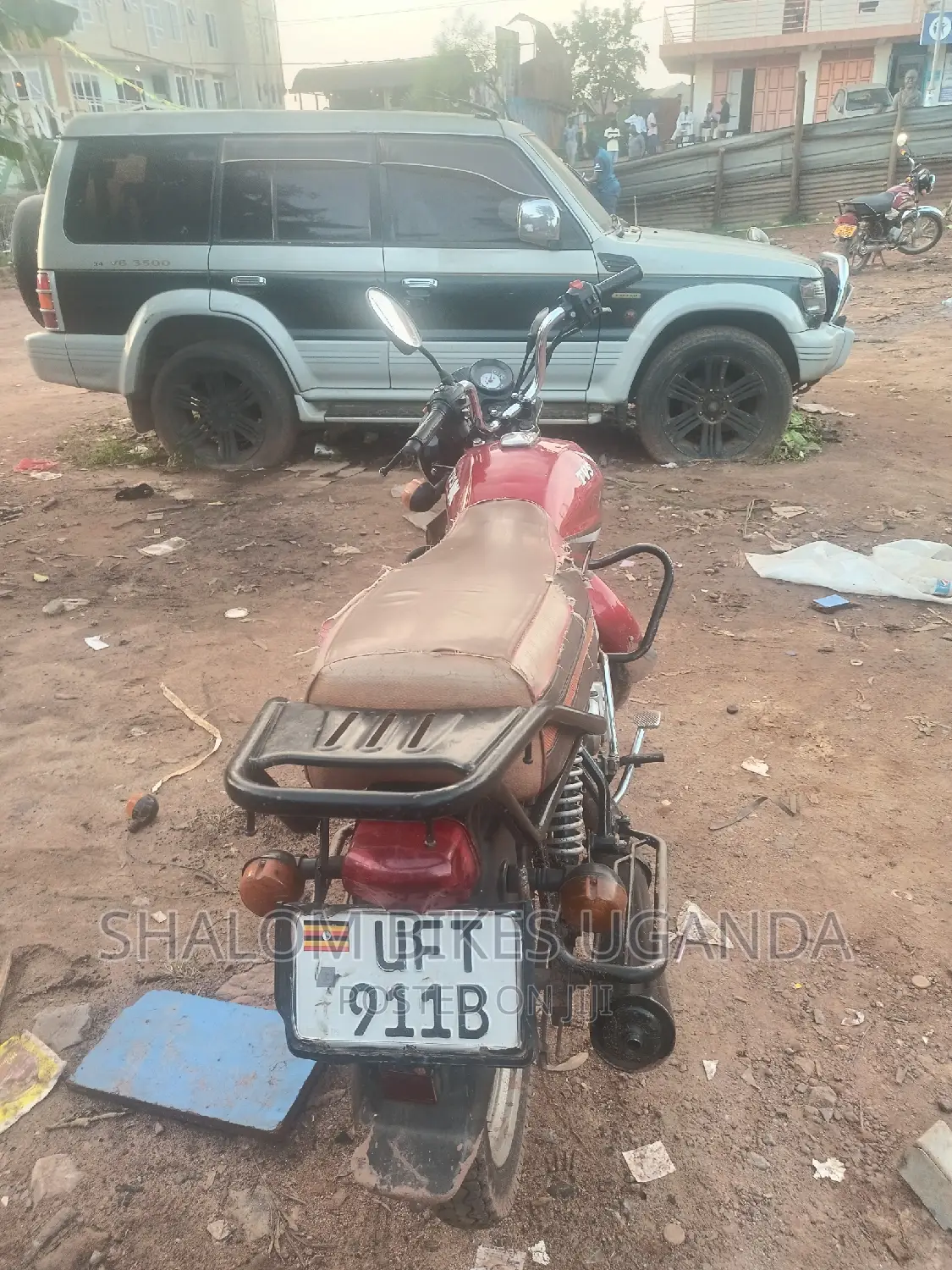 TVS HLX 125 2023 Red