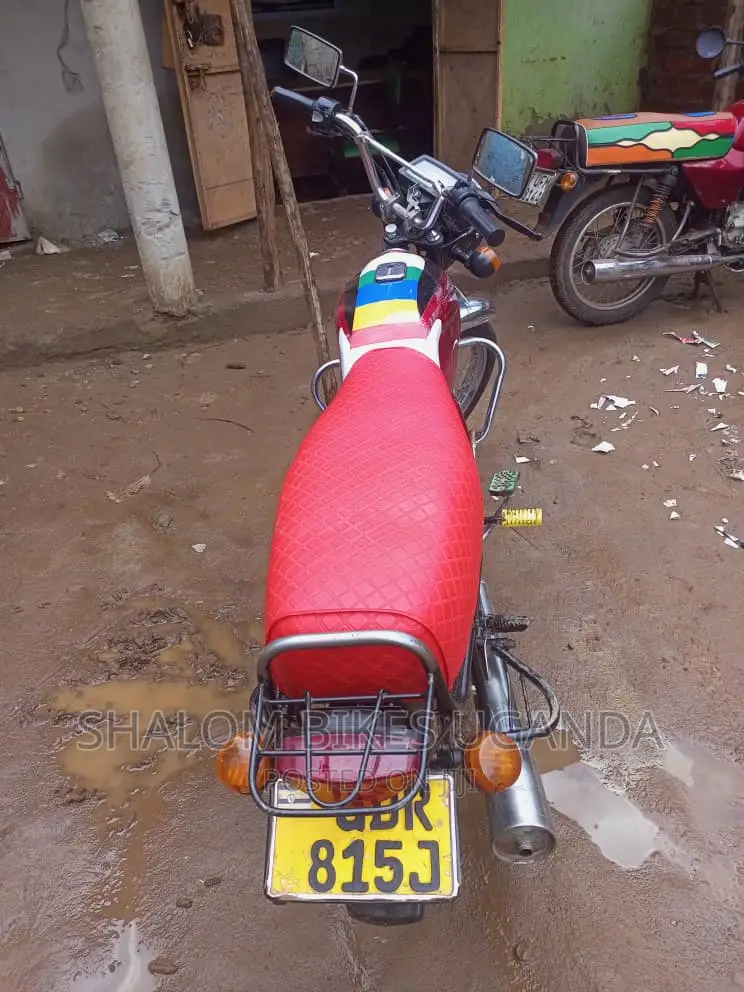Bajaj Boxer 2019 Red