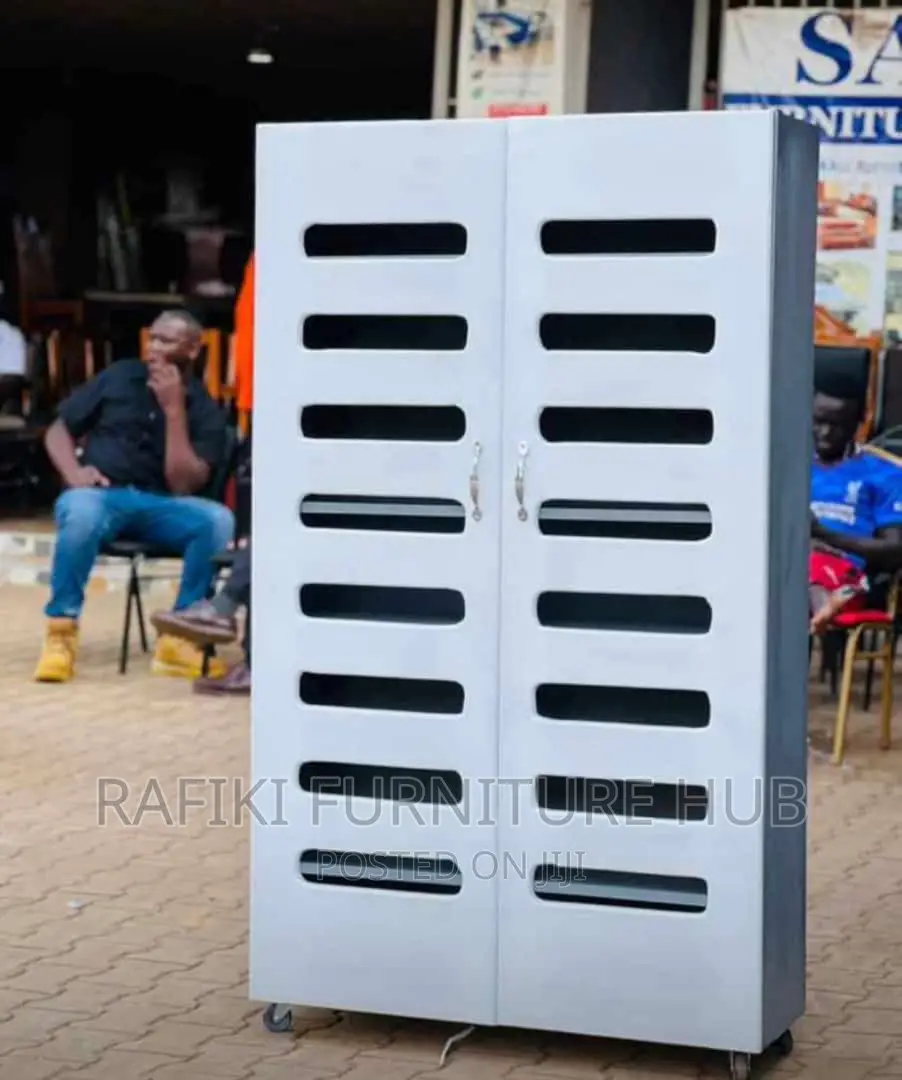 Shoe Racks/ Shoe Board