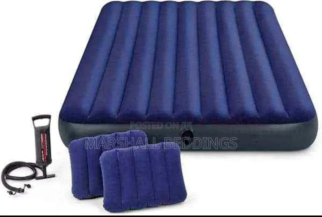 Air Mattress With Pillows
