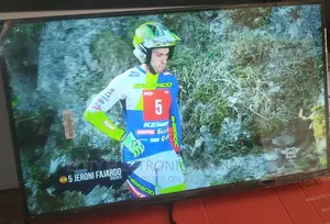 Samsung TV 32"Inch Digital