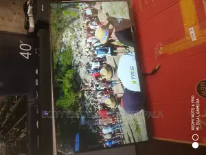 Samsung TV 32"Inch Digital