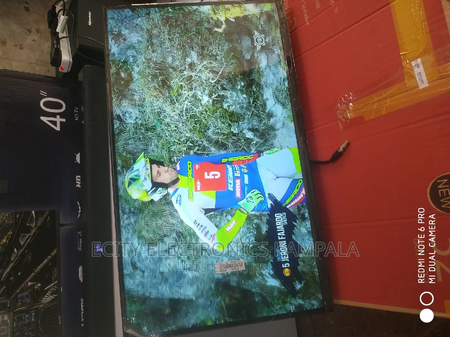 Samsung TV 32"Inch Digital