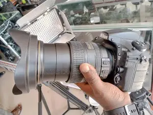Nikon D 810
