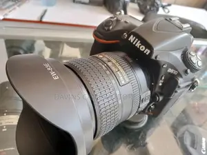 Nikon D 810