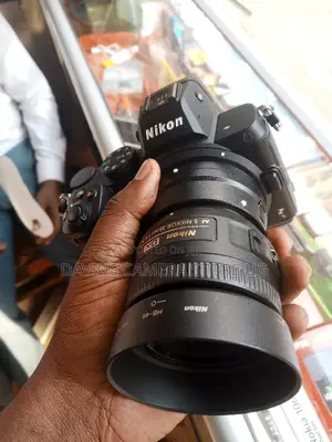 Nikon D Z5