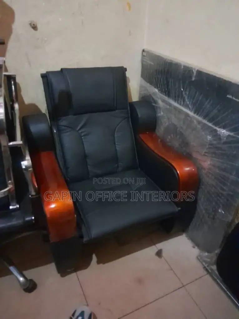 Executive Waiting Seater, Full Set