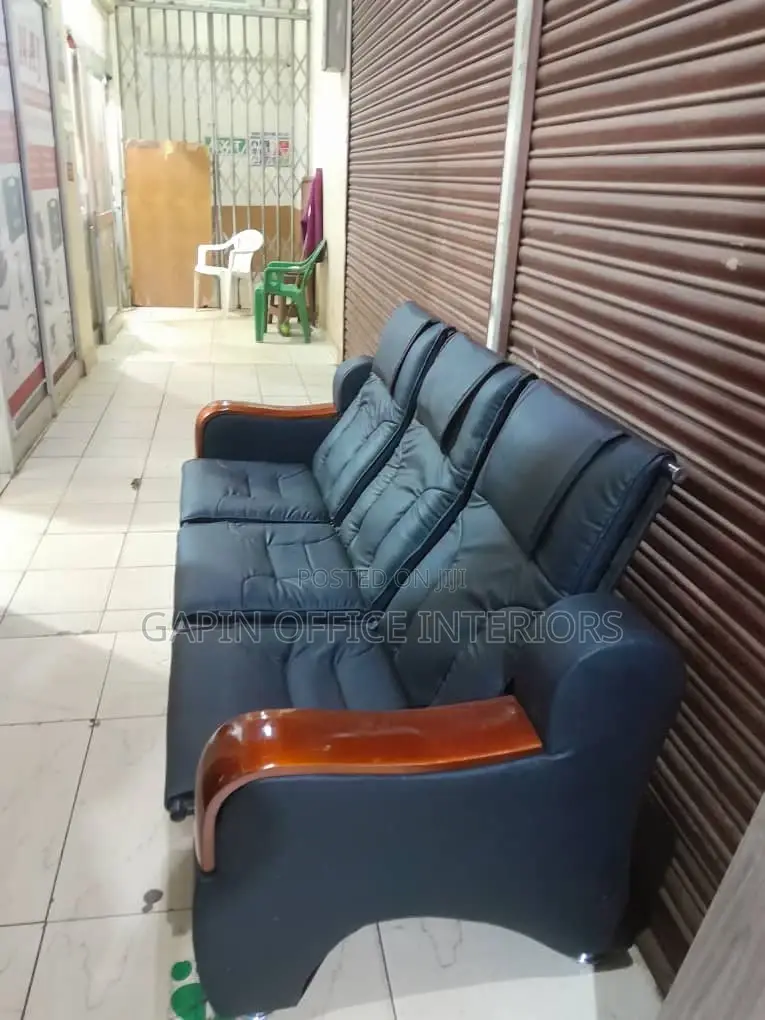 Executive Waiting Seater, Full Set