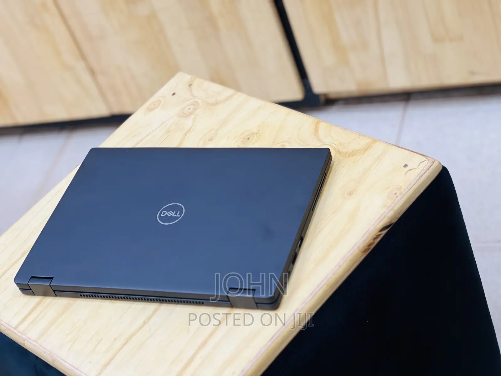 New Laptop Dell Latitude 7390 8GB Intel Core I5 SSHD (Hybrid) 256GB