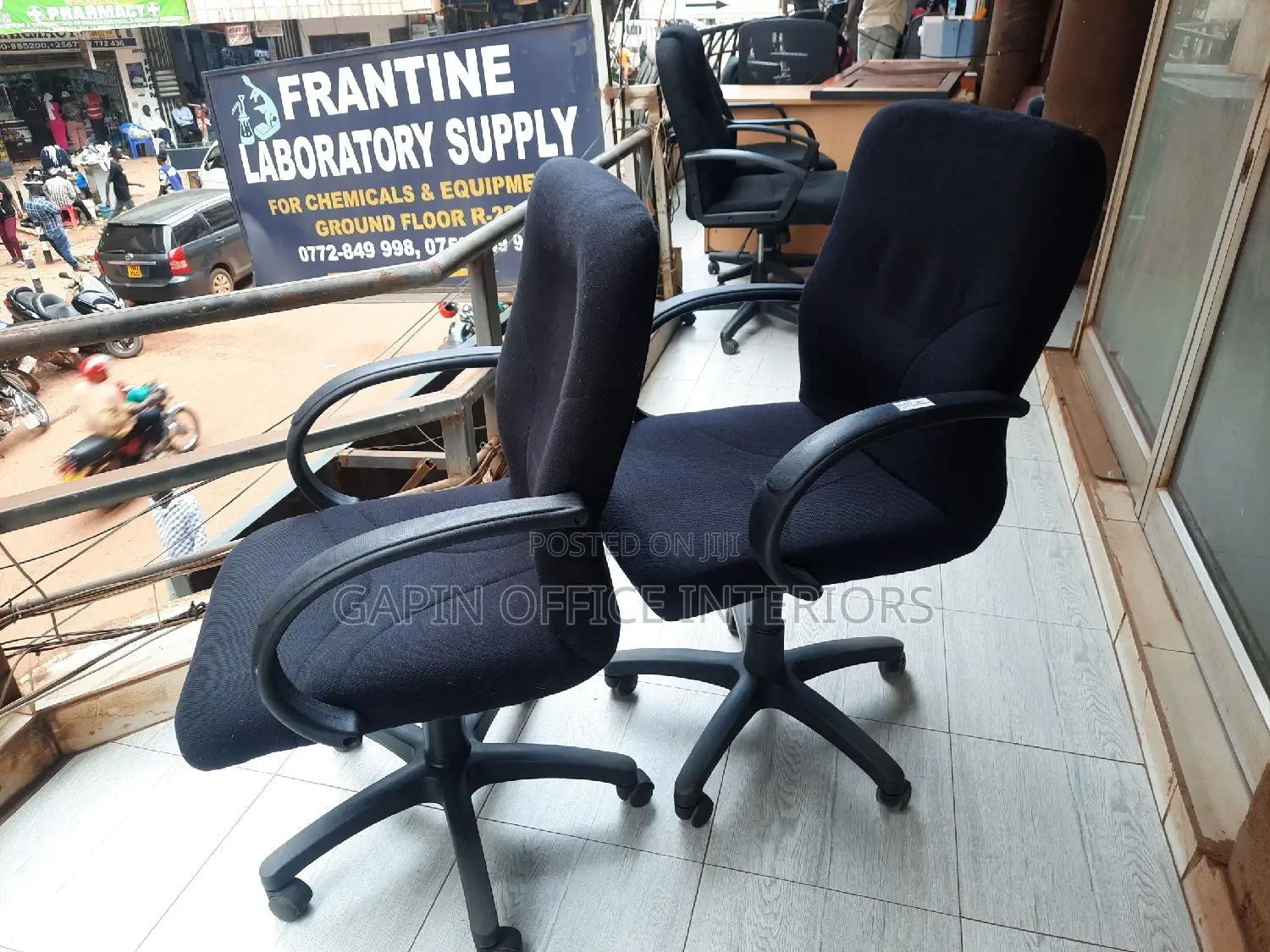 Short Back Office Chairs, 2 Pieces ( Black)