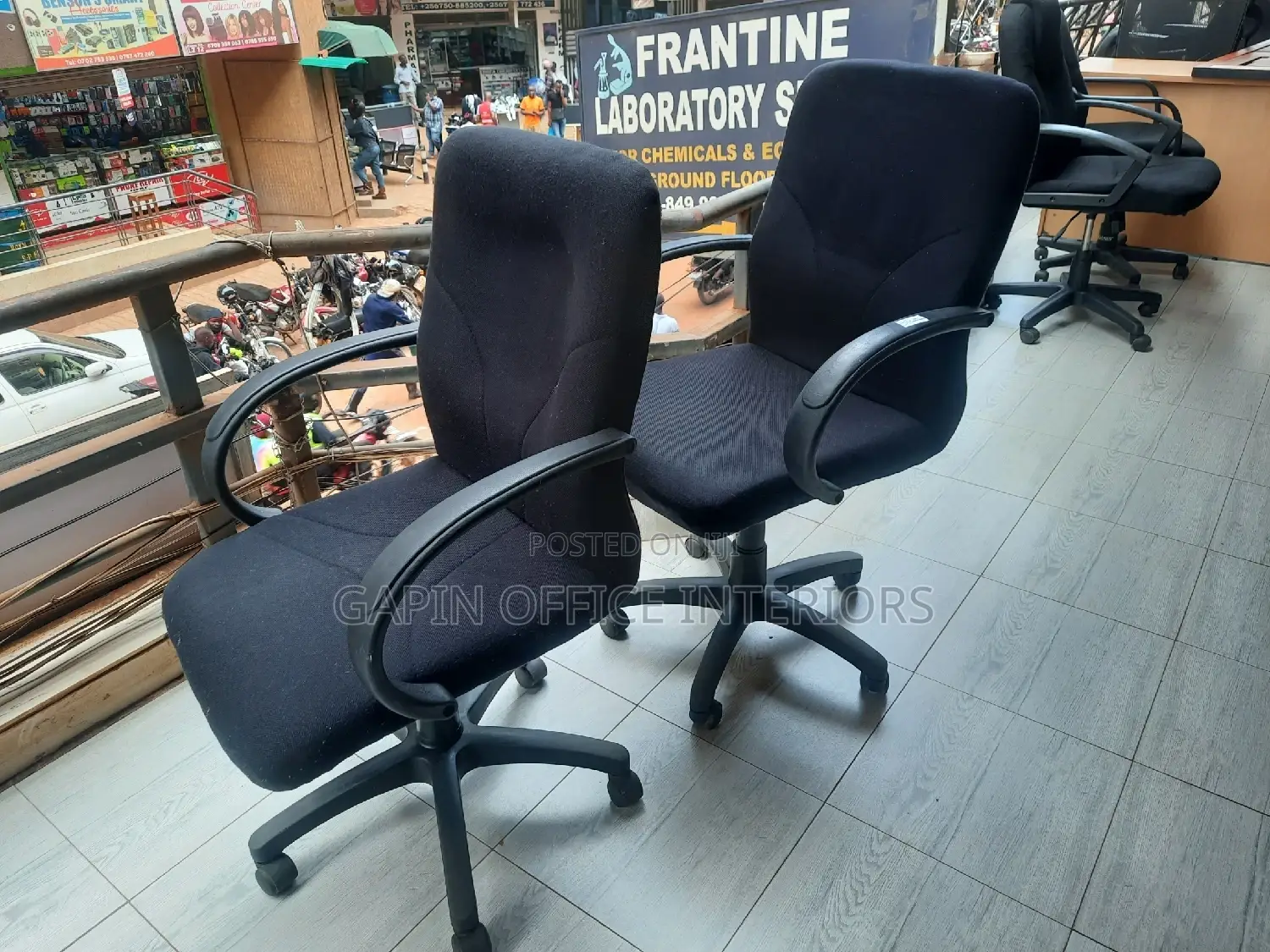 Short Back Office Chairs, 2 Pieces ( Black)