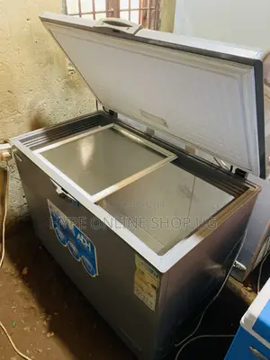 350L Adh Deepfreezer at 950000
