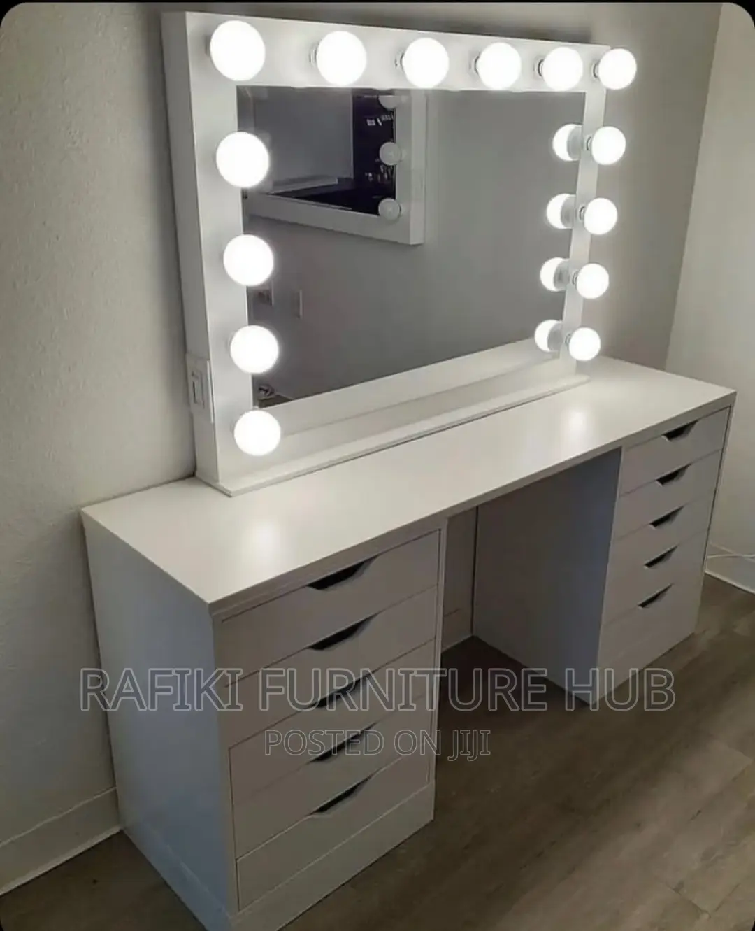 Dressing Mirror/ Dresser Table