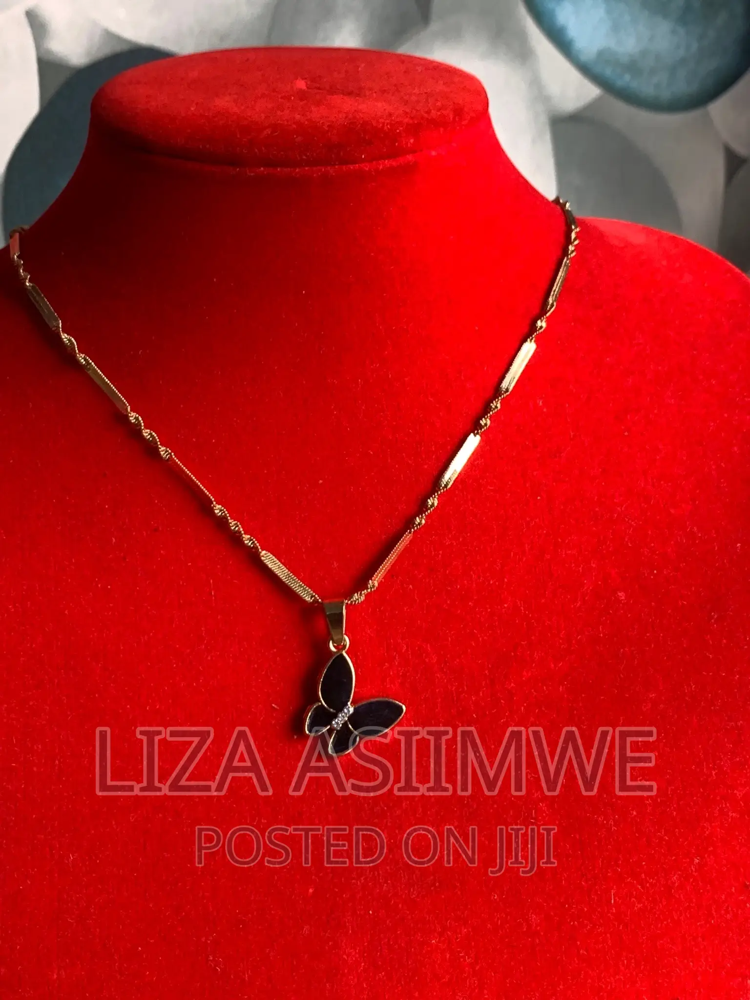 Lady’S Necklaces With a Butterfly Pendant