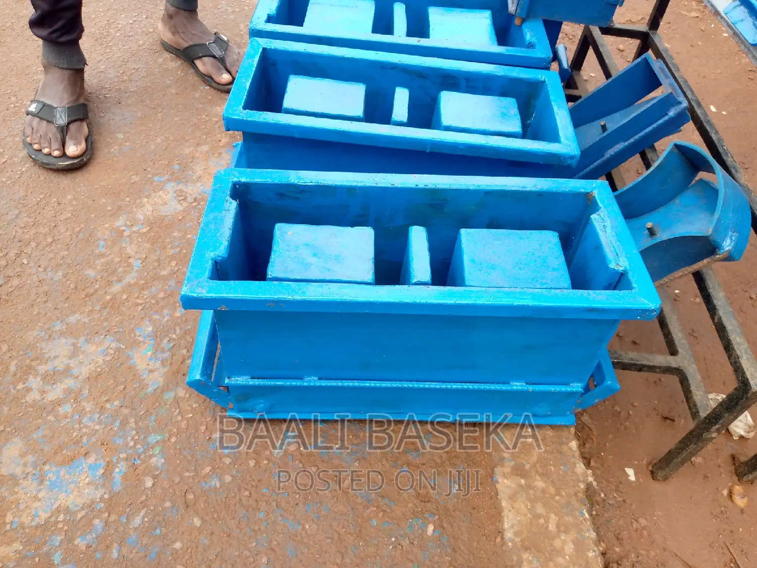 Concrete Block Moulds/Hollow Blocks/6 Inches Blue Colour