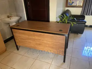 Office Table/ Office Desk/ Office Furniture
