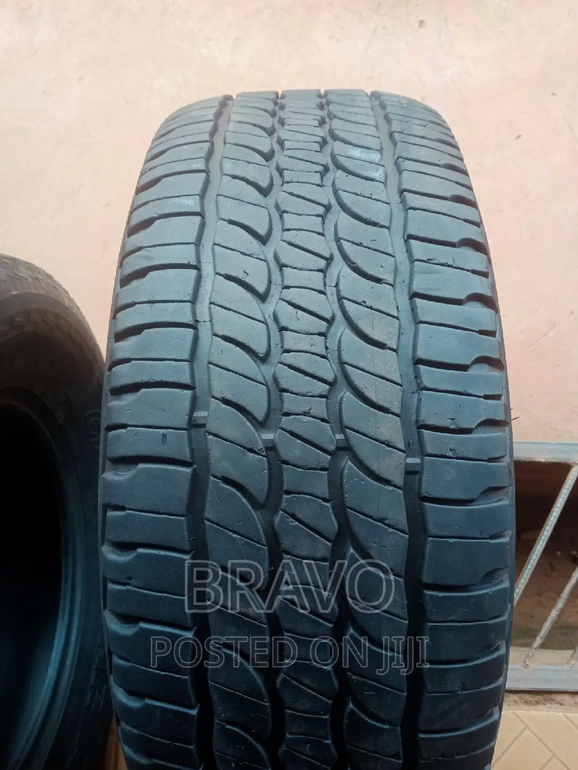 275/65r17 Michelin Good Condition.