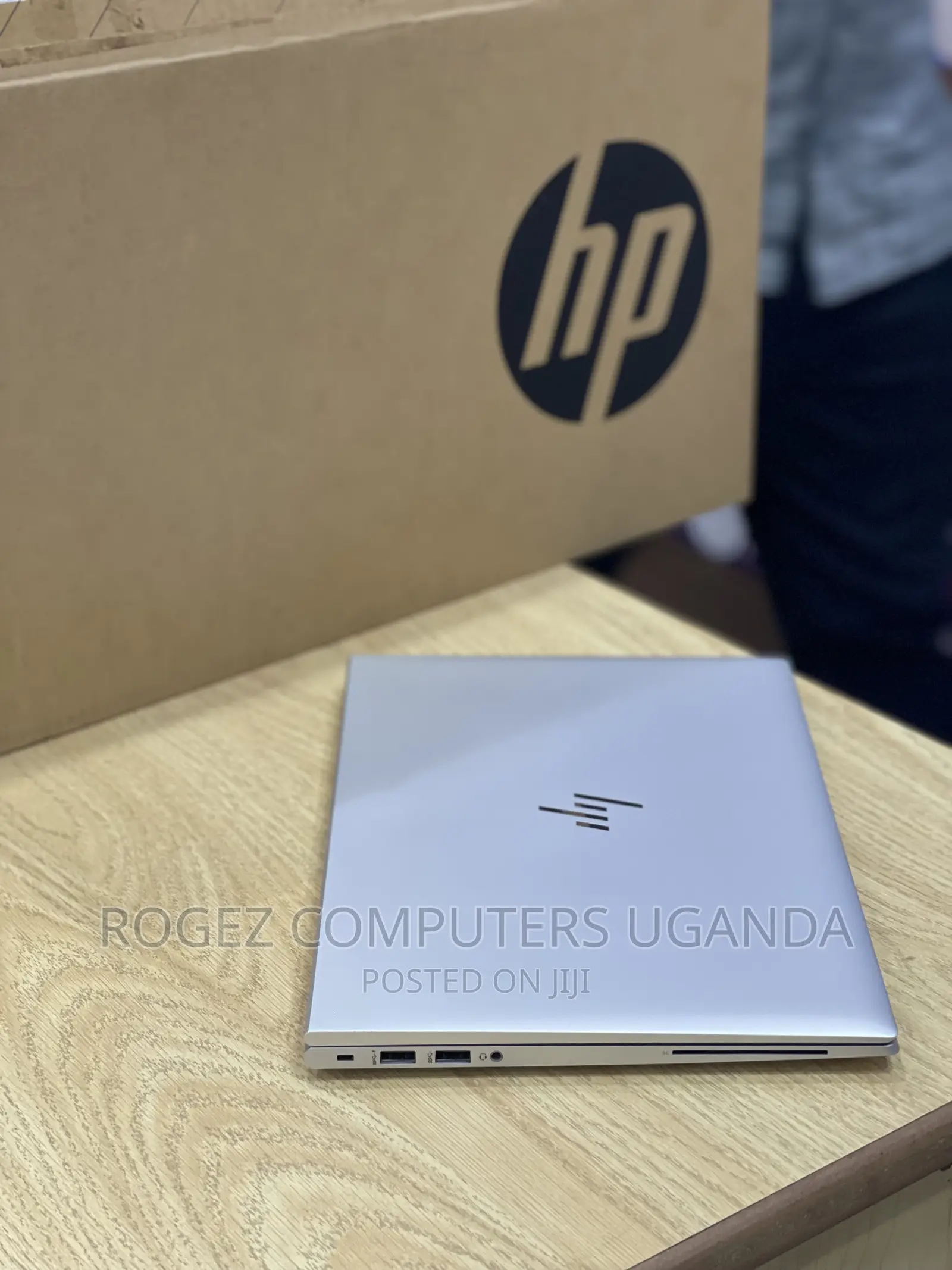 New Laptop HP EliteBook 845 G8 16GB AMD Ryzen 5 SSD 512GB
