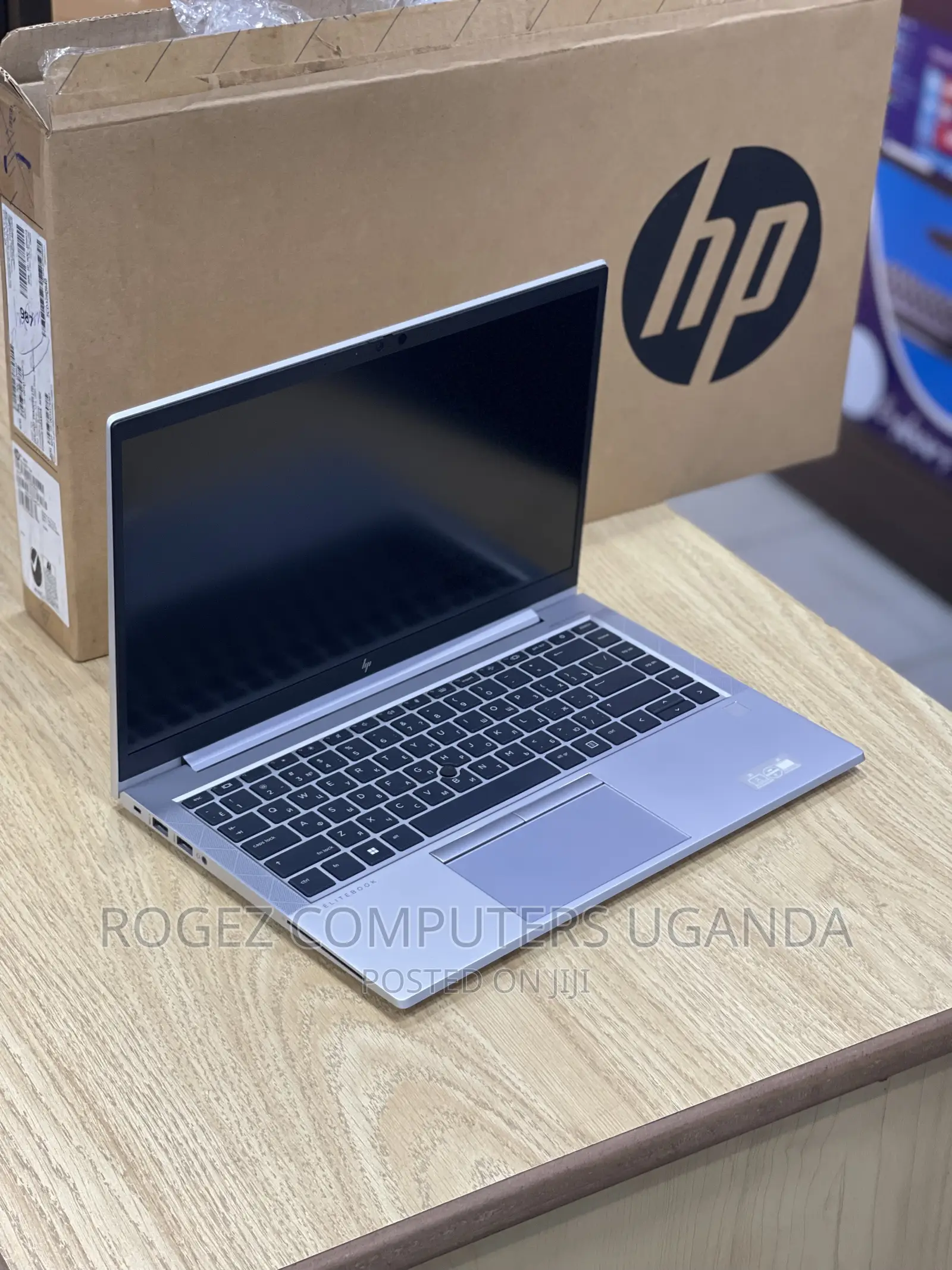New Laptop HP EliteBook 845 G8 16GB AMD Ryzen 5 SSD 512GB