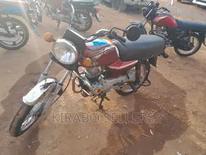 Bajaj Boxer 100 2018 Red