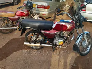 Bajaj Boxer 100 2018 Red