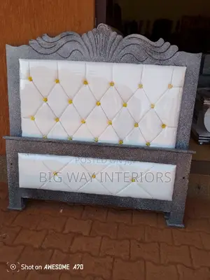 4*6 White Leather Bed H4