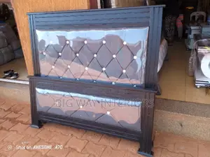 Gray and Black 4by6 Leather Bed H7