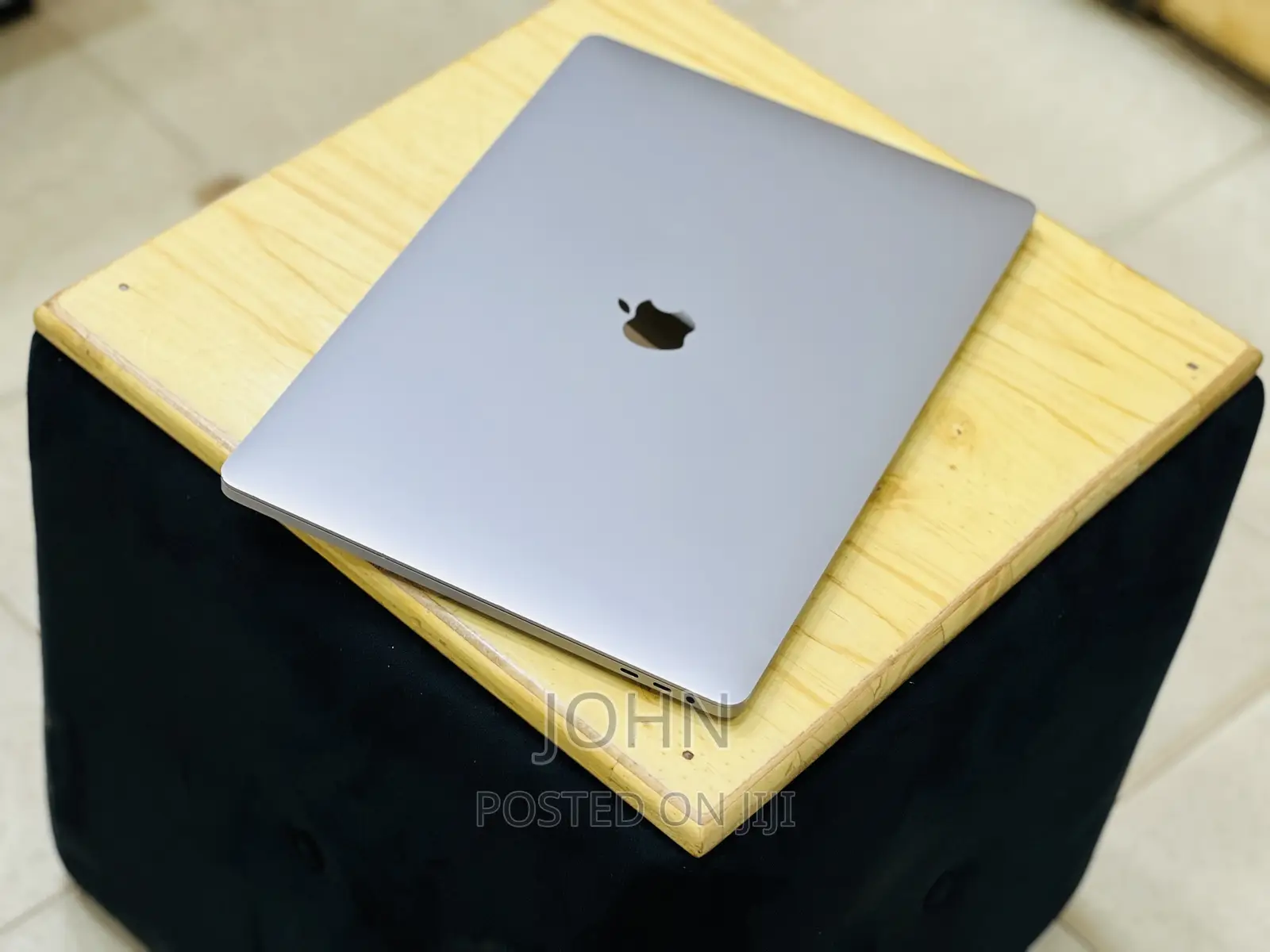 Laptop Apple MacBook Pro 2019 16GB Intel Core i7 SSHD (Hybrid) 512GB