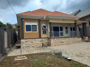 Furnished 4bdrm House in Kira for sale