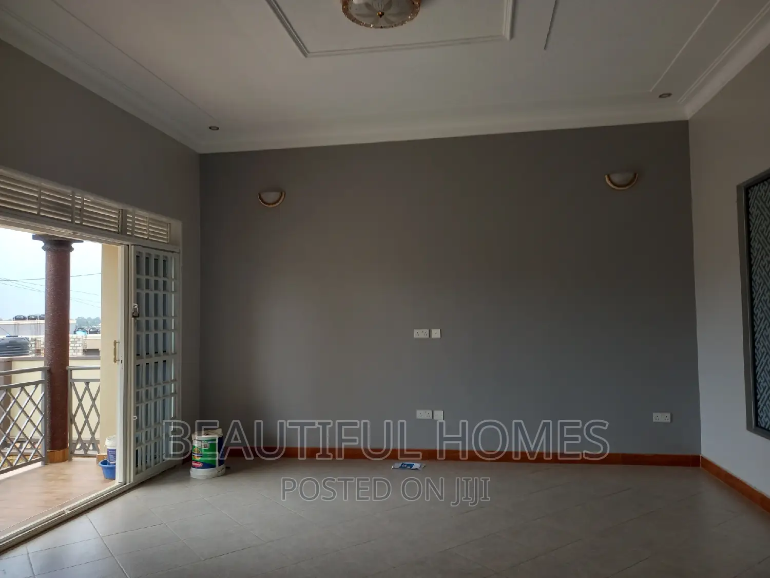 Furnished 4bdrm House in Kira for sale