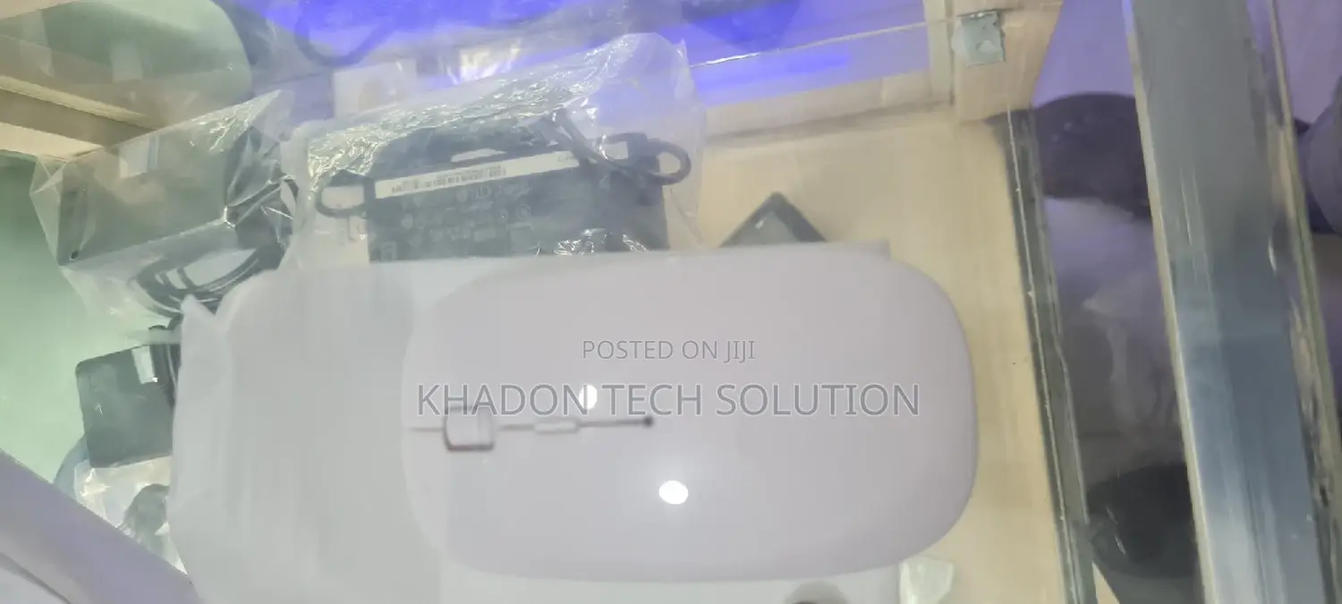 KB6001 White Wireless Keyboard