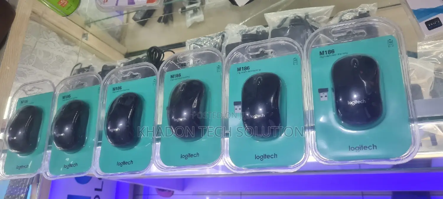 Unused M186 Logitech Mouse