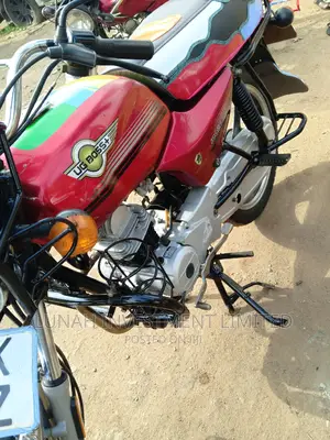 Bajaj Boxer BM100ES 2022 Red