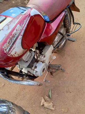 Bajaj Boxer 2022 Red