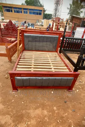 Leather Bed / Classy / 5by6 / Wooden Bed / Best Furniture