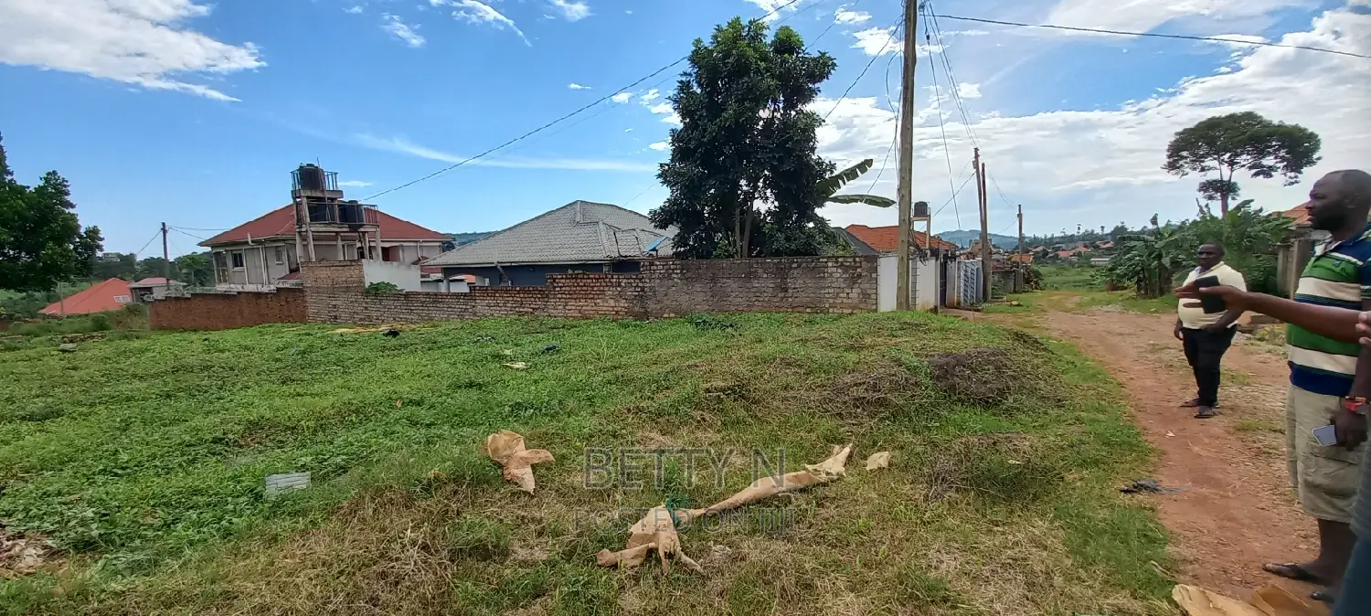 Plot for Sale at Kitende Kitovu (50x100) at 60M Ugx