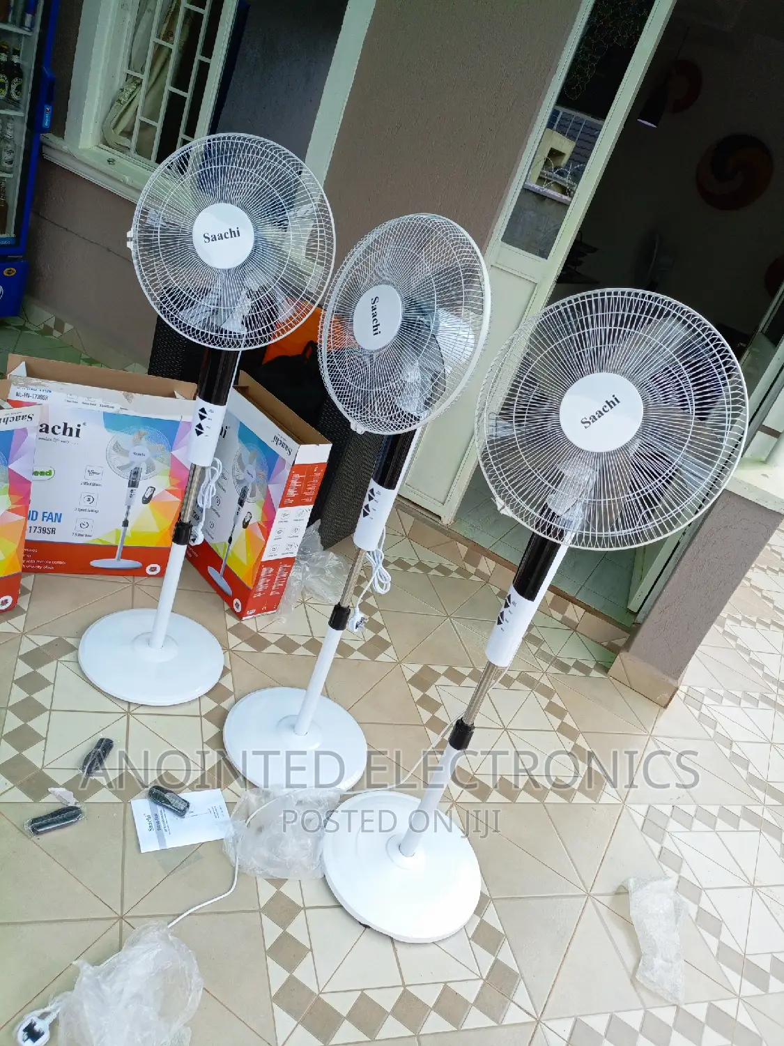 Stand Fans With a Remote