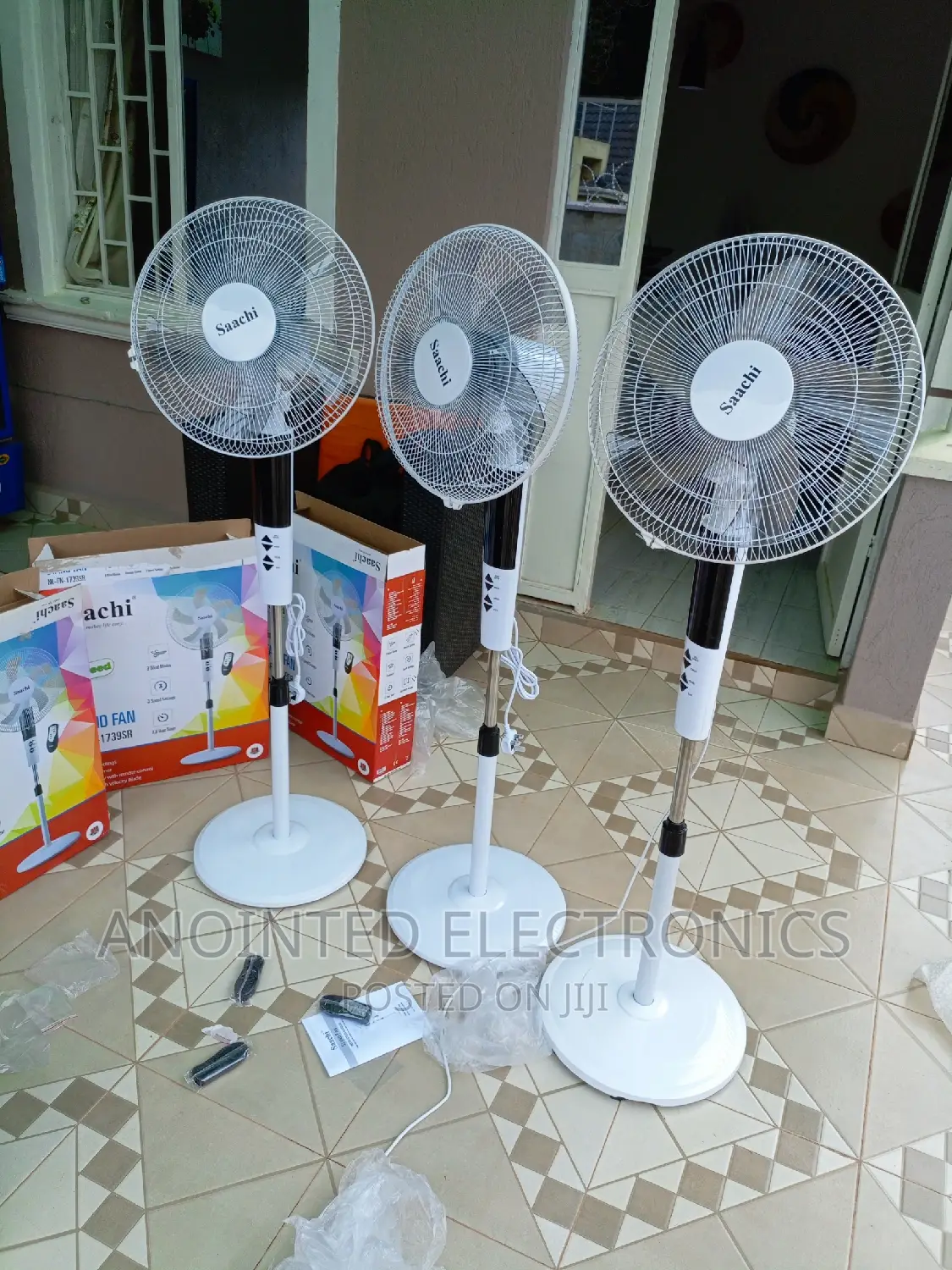Sachi Stand Fans With a Remote