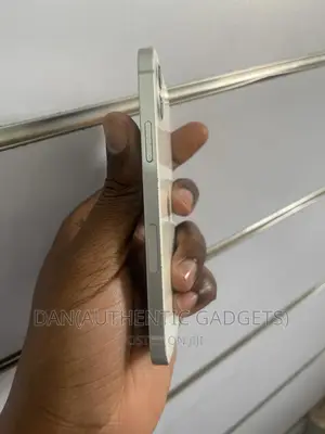 Apple iPhone 12 64 GB White