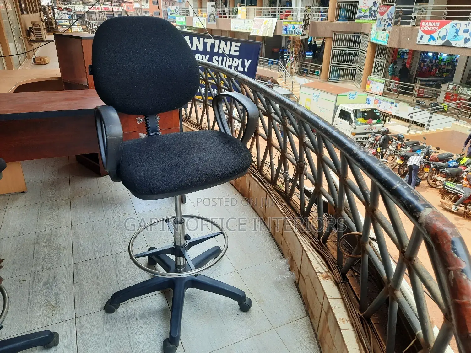 Second Hand Fabric Counter Chair