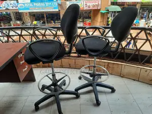 Second Hand Counter Chairs, 2 Pieces