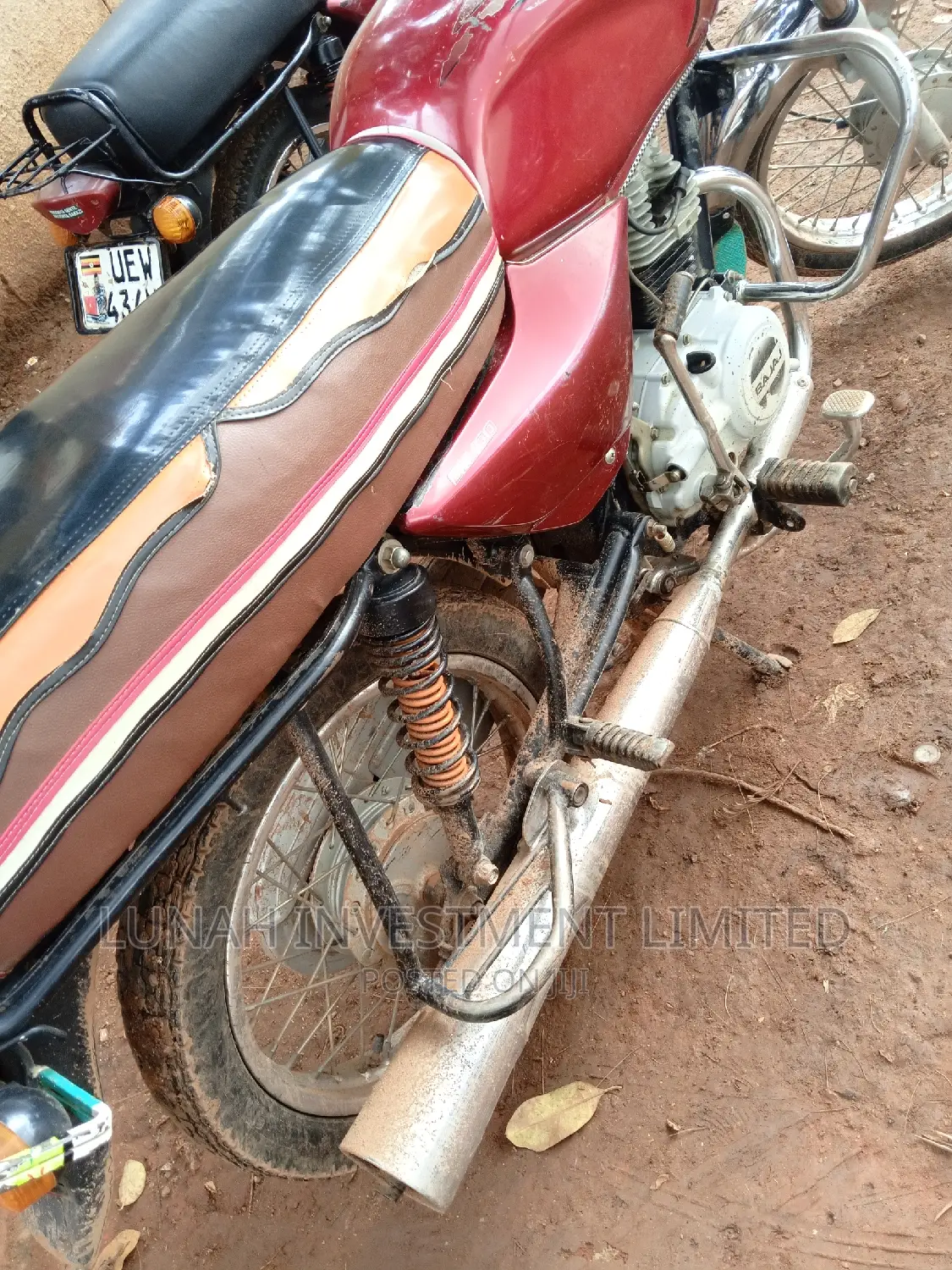 Bajaj Boxer 100 2022 Red