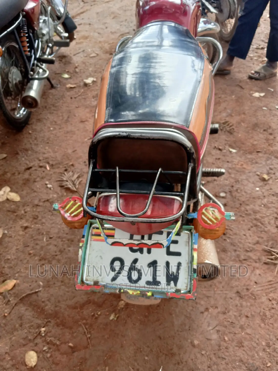 Bajaj Boxer 100 2022 Red