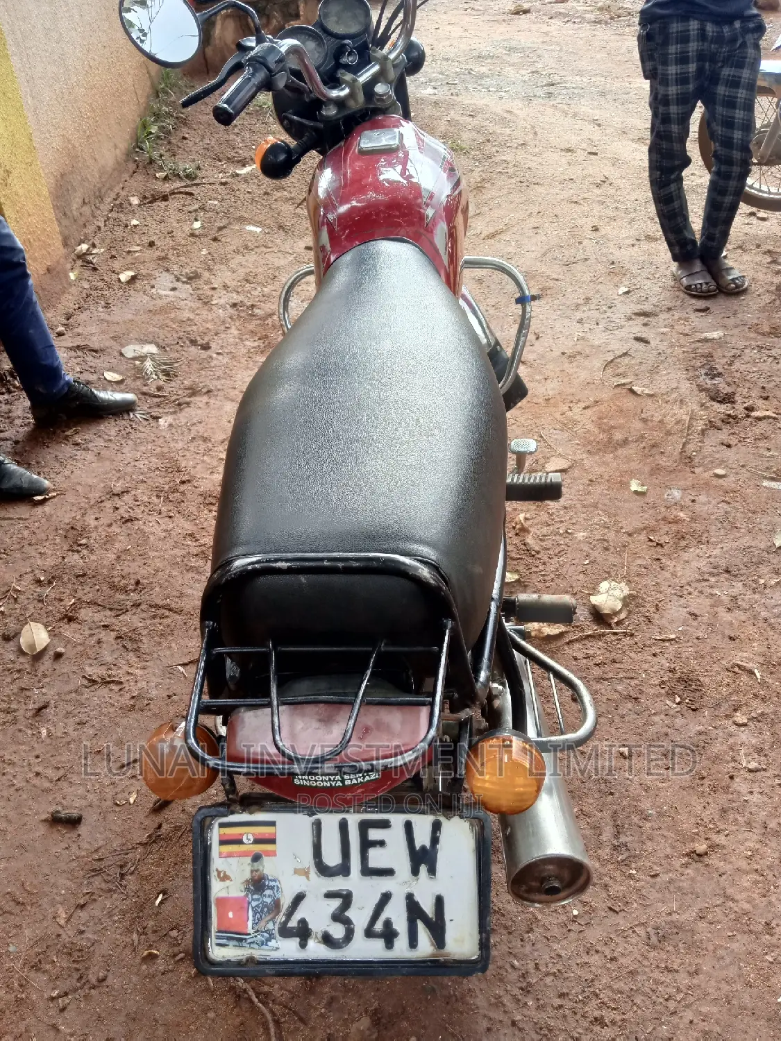 Bajaj Boxer 100 2021 Red