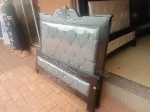 Black and Gray Leather Bed 5*6 J4