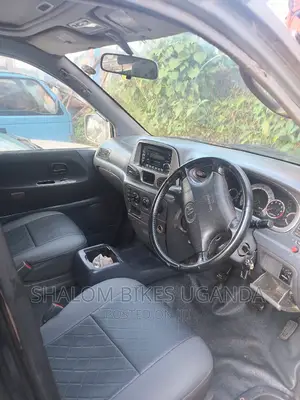 Toyota Noah 2003 Silver