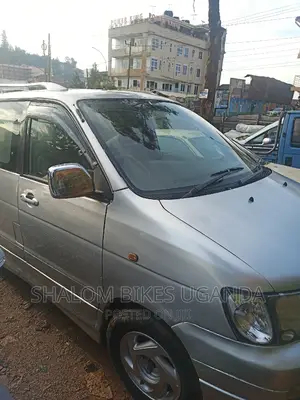 Toyota Noah 2003 Silver