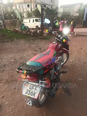 TVS HLX 125 2023 Red