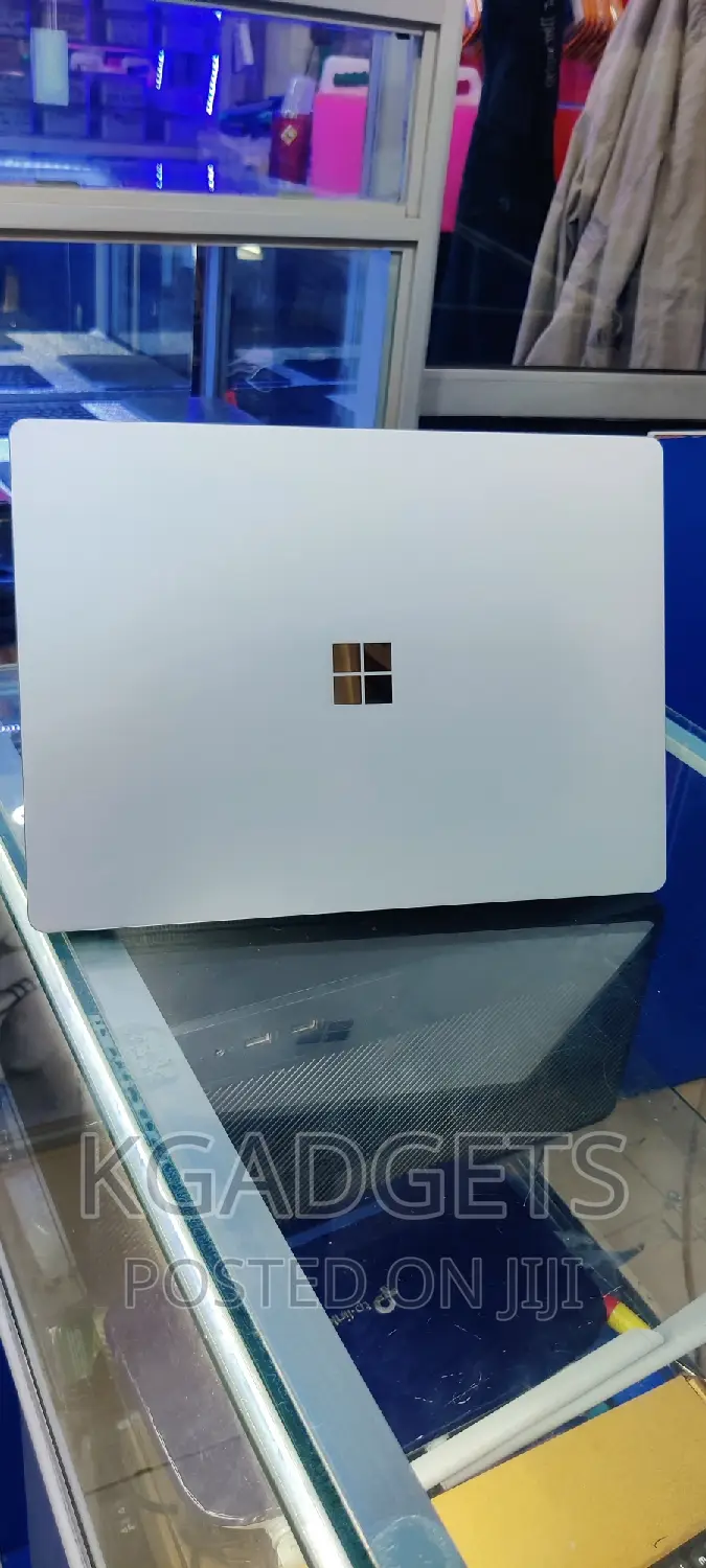 Laptop Microsoft Surface Laptop 4GB Intel Core I5 SSD 128GB