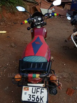 TVS HLX 125 2023 Red